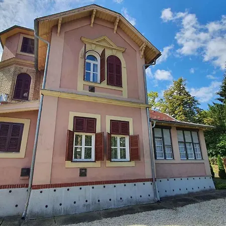 - Balaton 18521 Apartman