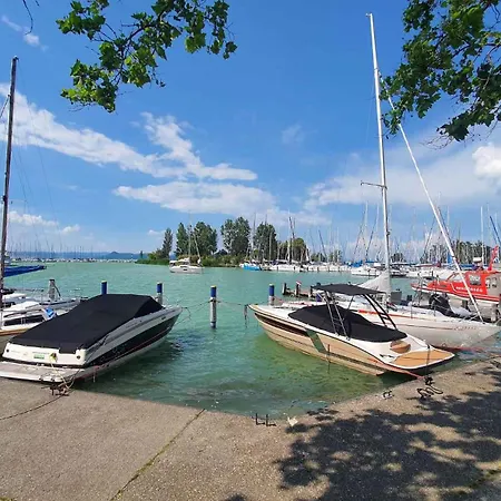 - Balaton 18521 * Balatonföldvár