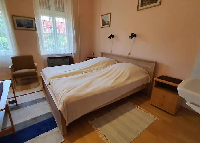 - Balaton 18521 Apartman Balatonföldvár