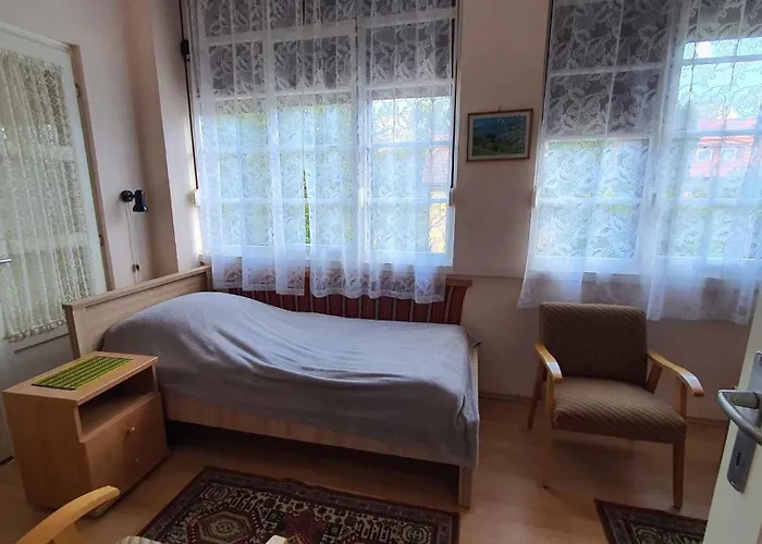 - Balaton 18521 * Balatonföldvár