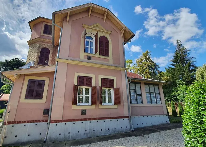 - Balaton 18521 Apartman